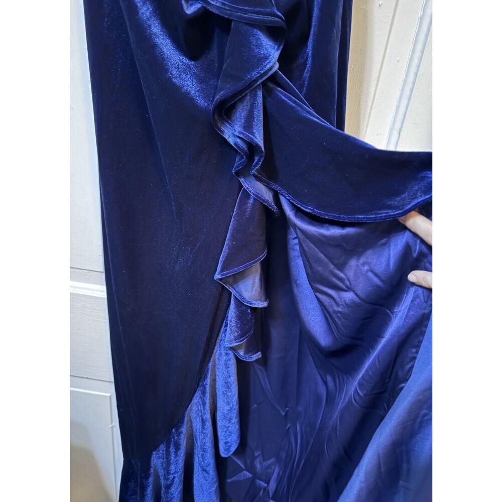 NWT Miss Circle Navy Blue Velvet Corset Long Slit Gown Size Medium - Picture 6 of 16